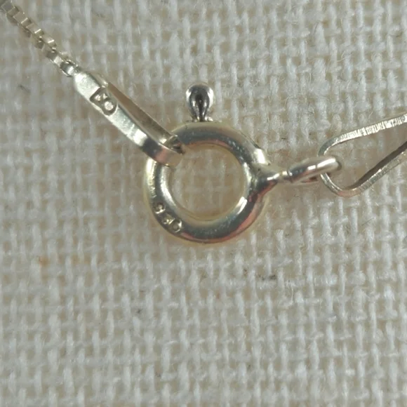 Sterling Silver 925 18" Box Link Chain Necklace - Picture 6 of 6